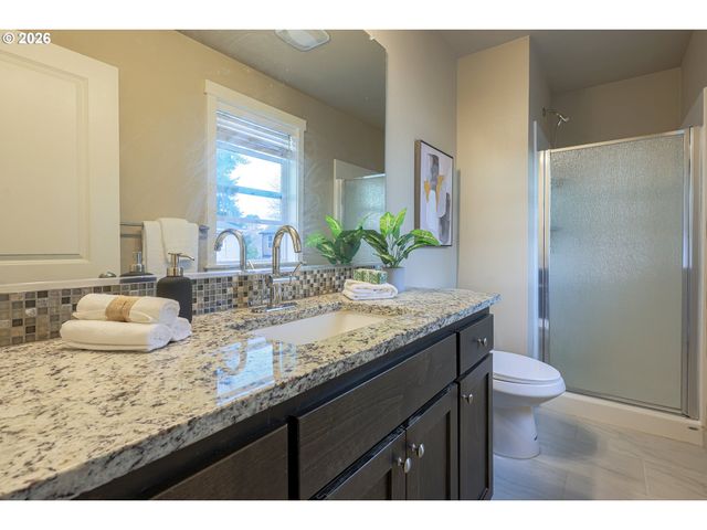 3705 Se 107TH Ave, Portland, OR 97266