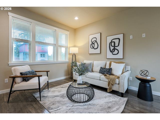 3705 Se 107TH Ave, Portland, OR 97266