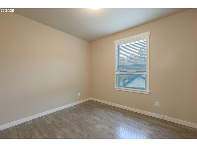 3705 Se 107TH Ave, Portland, OR 97266