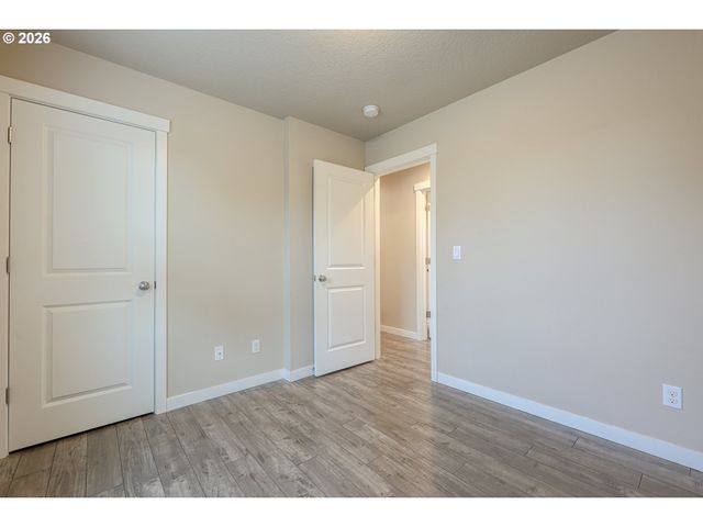 3705 Se 107TH Ave, Portland, OR 97266