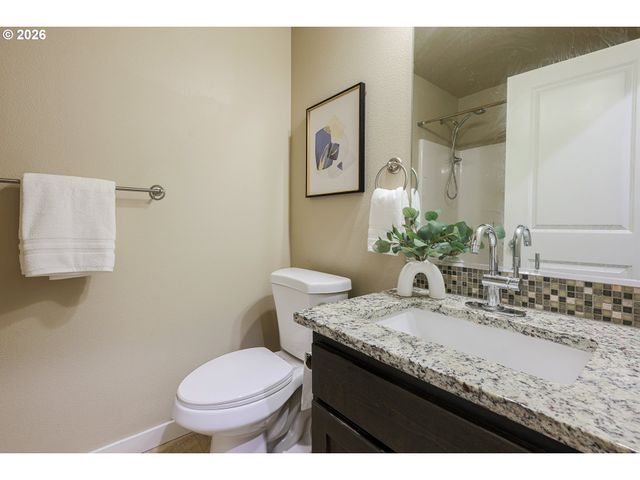 3705 Se 107TH Ave, Portland, OR 97266