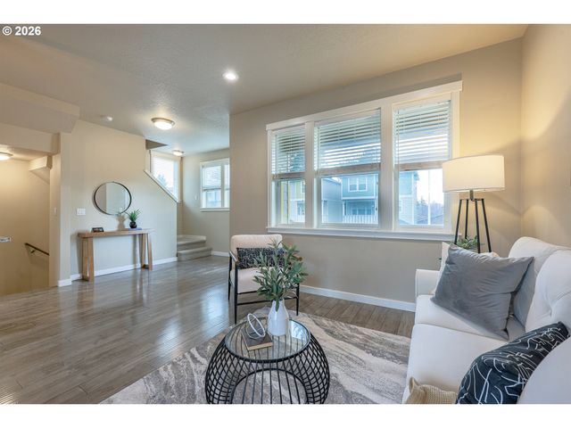 3705 Se 107TH Ave, Portland, OR 97266