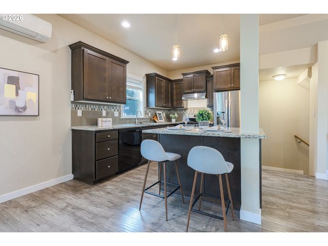 3705 Se 107TH Ave, Portland, OR 97266