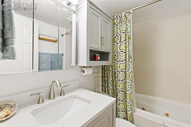 2105 Farnsworth Drive, Colorado Springs, CO 80916