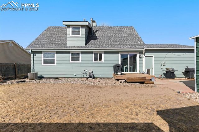 2105 Farnsworth Drive, Colorado Springs, CO 80916