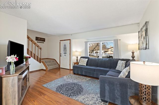 2105 Farnsworth Drive, Colorado Springs, CO 80916