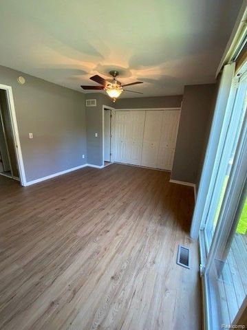 1567 STREAMWOOD Court 55, Rochester Hills, MI 48309