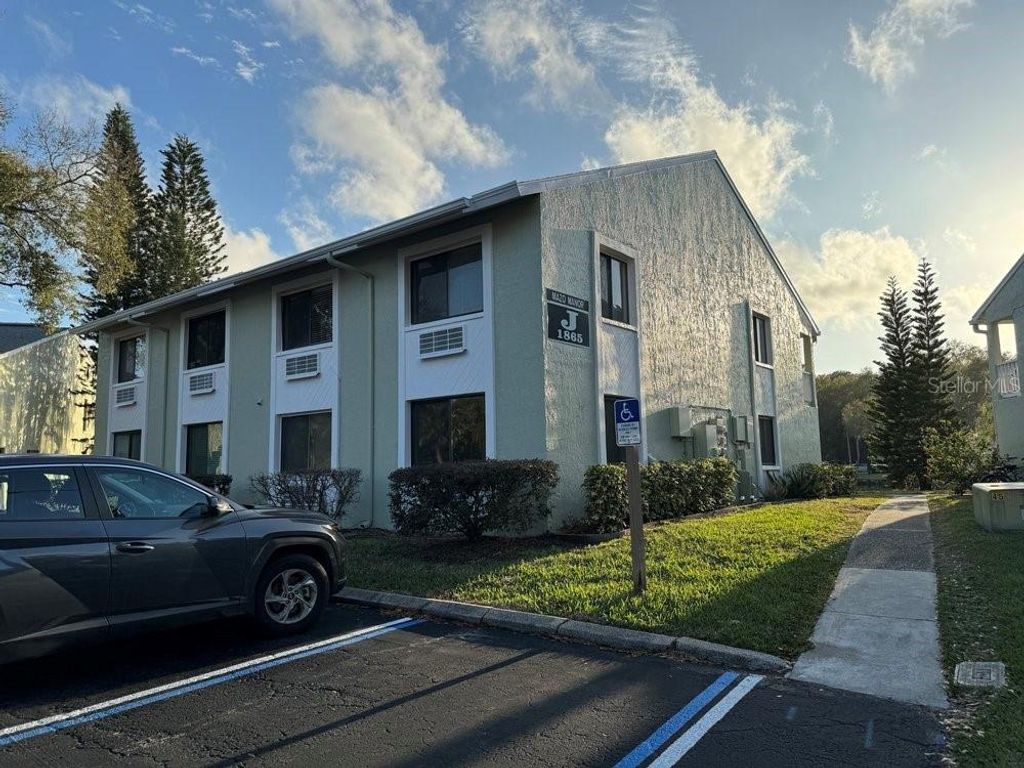 1865 MAZO MANOR J-2, Lutz, FL 33558