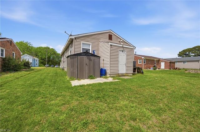 1632 Old Buckroe RD, Hampton, VA 23664