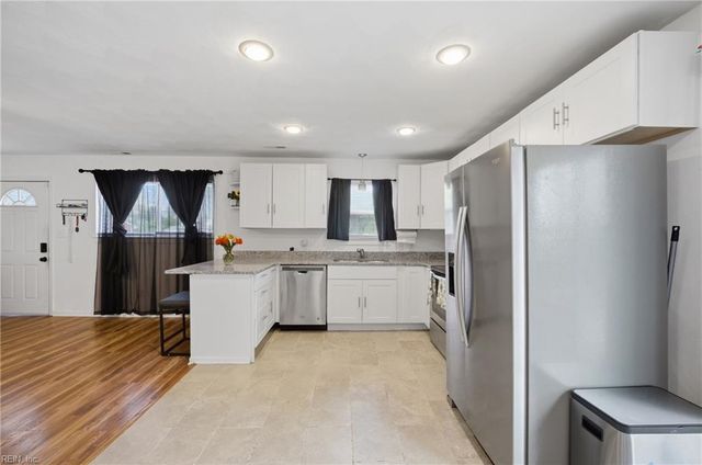 1632 Old Buckroe RD, Hampton, VA 23664