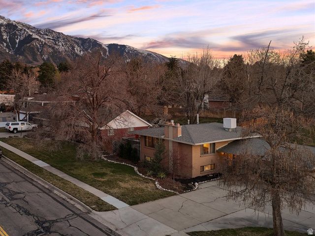8698 S ALTA CANYON DR, Sandy, UT 84093