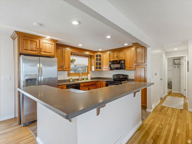 8698 S ALTA CANYON DR, Sandy, UT 84093