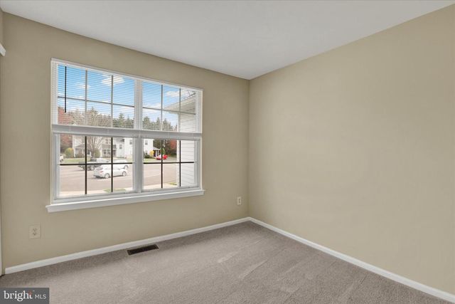 32 CRAIG CT, Newtown, PA 18940