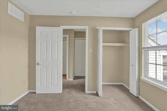 32 CRAIG CT, Newtown, PA 18940