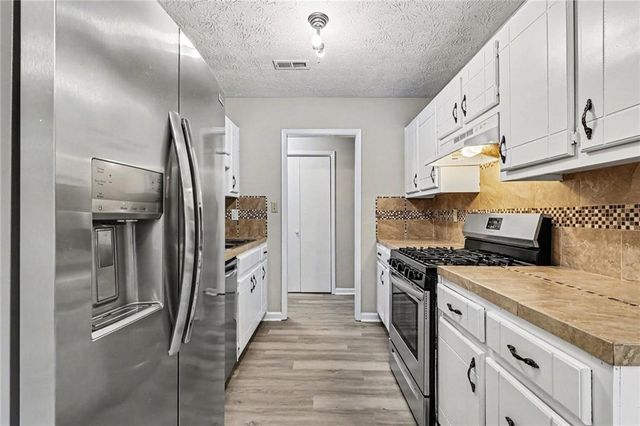 163 Sagebrush Road, Stockbridge, GA 30281