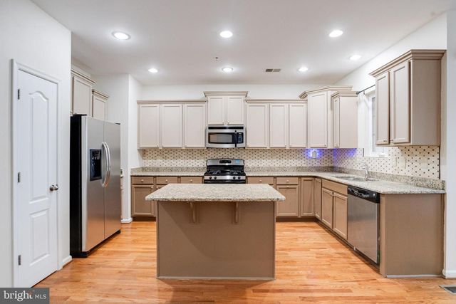 709 HIDDEN OAK LN, Glen Burnie, MD 21060