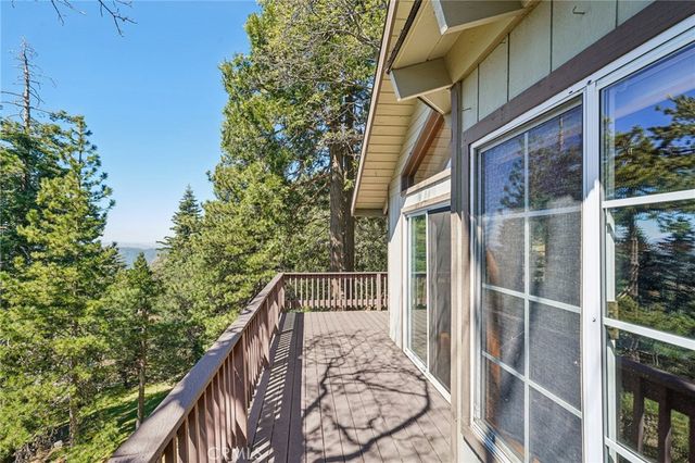 25274 North Road, Twin Peaks, CA 92391
