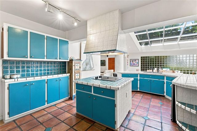 4110 Battersea Road, Miami, FL 33133