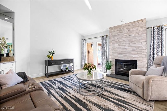 7283 Mission Hills Drive, Las Vegas, NV 89113