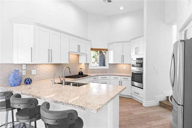 7283 Mission Hills Drive, Las Vegas, NV 89113