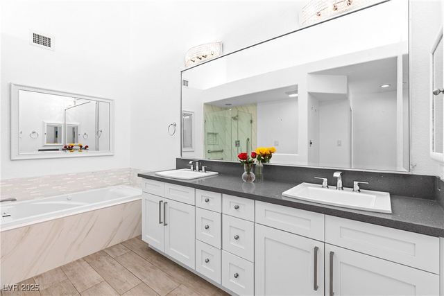 7283 Mission Hills Drive, Las Vegas, NV 89113