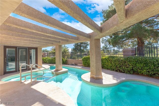 7283 Mission Hills Drive, Las Vegas, NV 89113