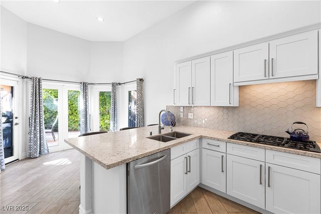 7283 Mission Hills Drive, Las Vegas, NV 89113