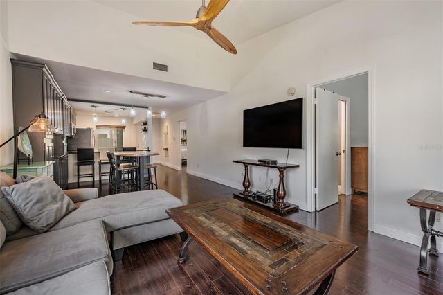 637 DRAKE LANE N, Dunedin, FL 34698