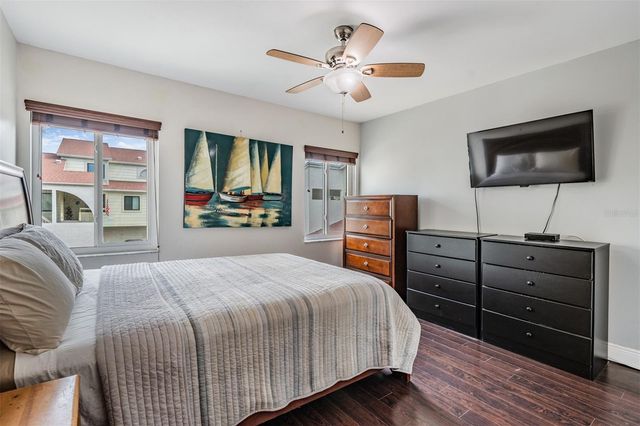 637 DRAKE LANE N, Dunedin, FL 34698