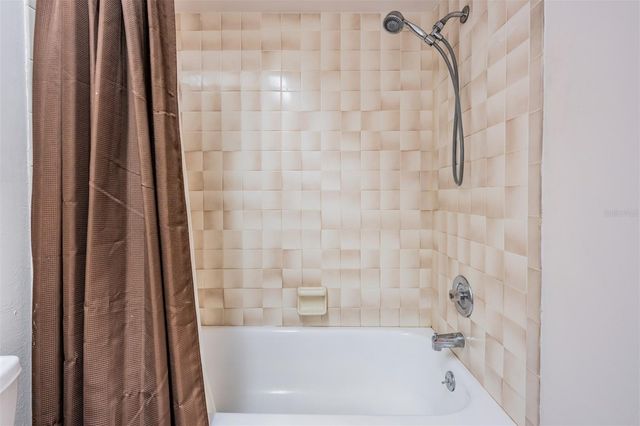 637 DRAKE LANE N, Dunedin, FL 34698