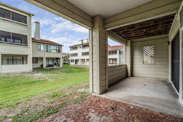 637 DRAKE LANE N, Dunedin, FL 34698