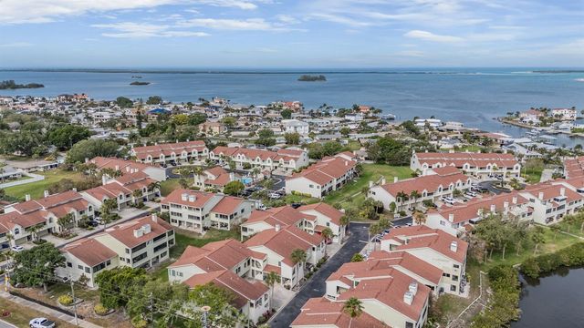 637 DRAKE LANE N, Dunedin, FL 34698