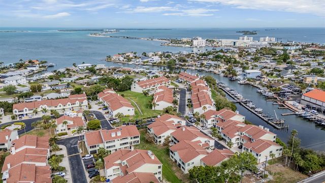 637 DRAKE LANE N, Dunedin, FL 34698