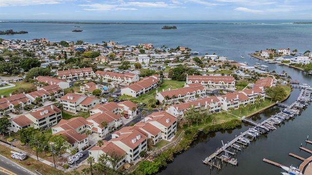 637 DRAKE LANE N, Dunedin, FL 34698