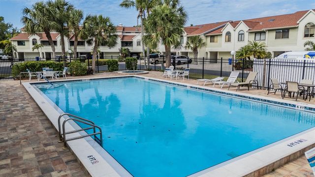 637 DRAKE LANE N, Dunedin, FL 34698