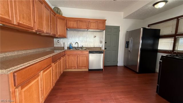 3123 West Boulevard, Cleveland, OH 44111