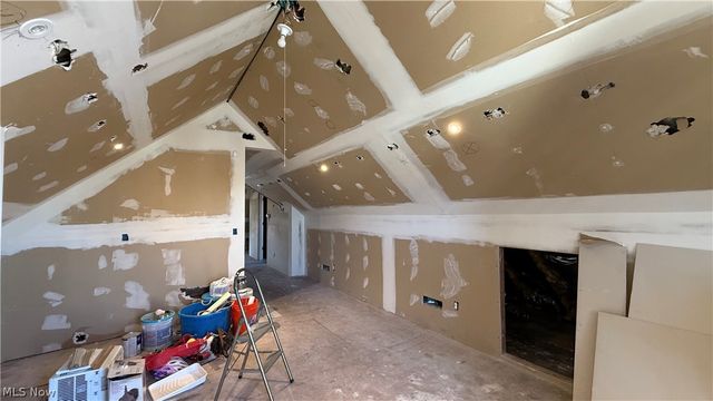 3123 West Boulevard, Cleveland, OH 44111