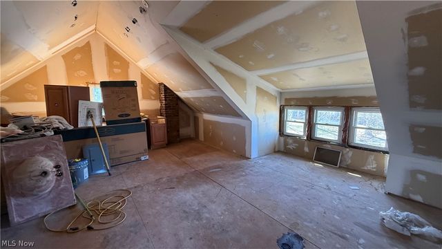 3123 West Boulevard, Cleveland, OH 44111