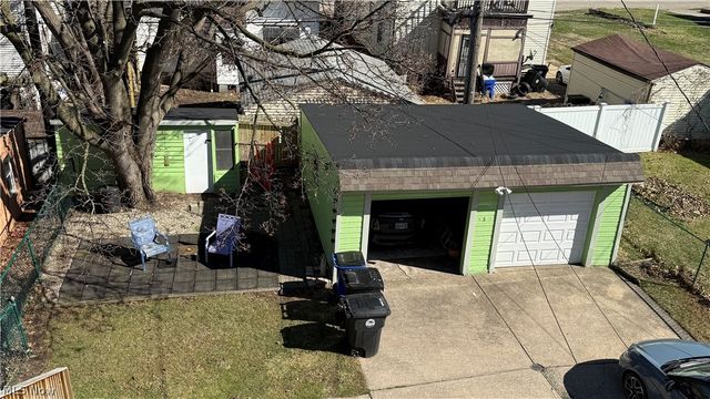 3123 West Boulevard, Cleveland, OH 44111