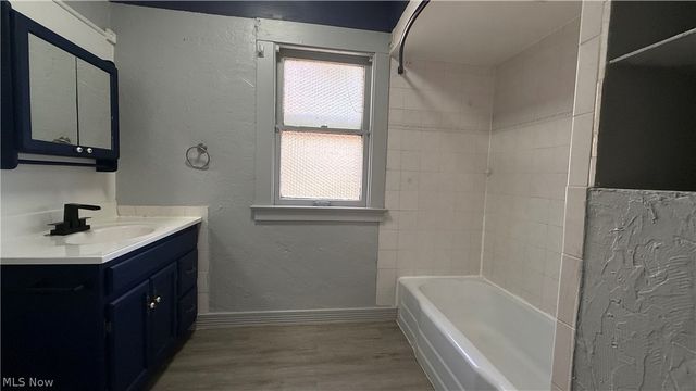 3123 West Boulevard, Cleveland, OH 44111