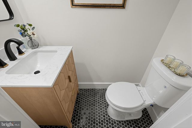 58 W JOHNSON ST, Philadelphia, PA 19144