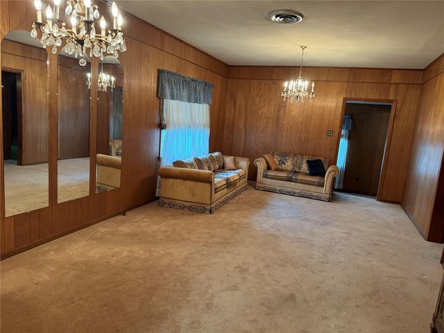 2668 Fm 529, Bellville, TX 77418