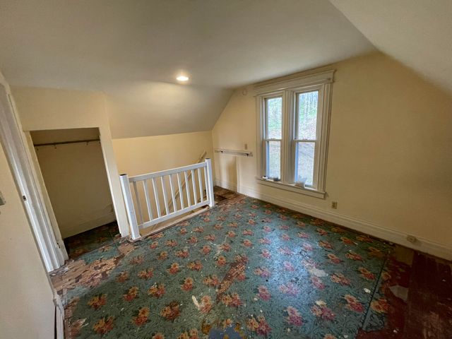 208 4th Street, Plainwell, MI 49080