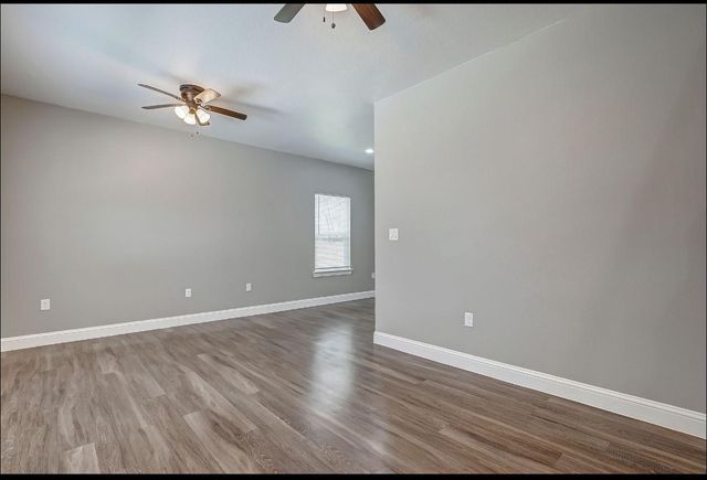 2402 Spence Street A, Houston, TX 77093