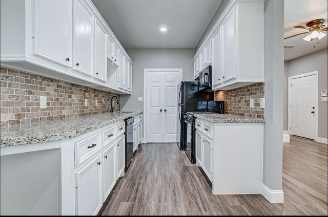 2402 Spence Street A, Houston, TX 77093