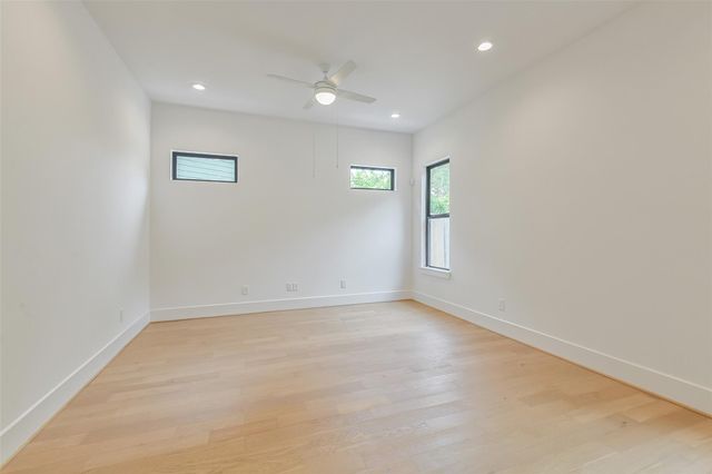 1114 Pearlwood Drive, Houston, TX 77008