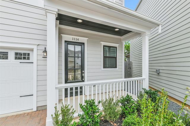 1114 Pearlwood Drive, Houston, TX 77008