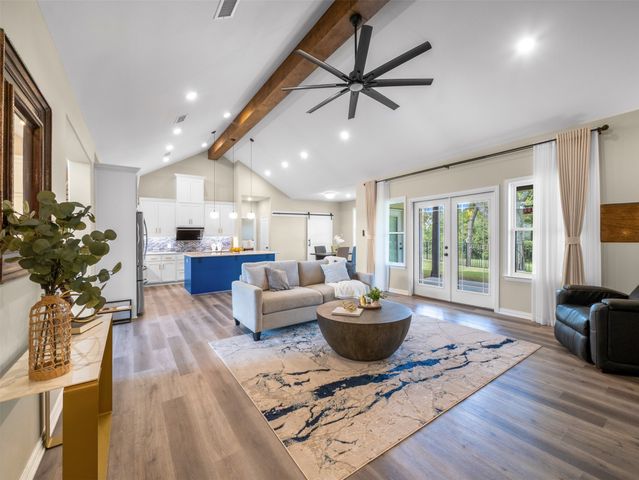 1421 Red Oak Circle, Farmersville, TX 75442