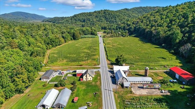 1433 N 116 Road B, Bristol, VT 05443