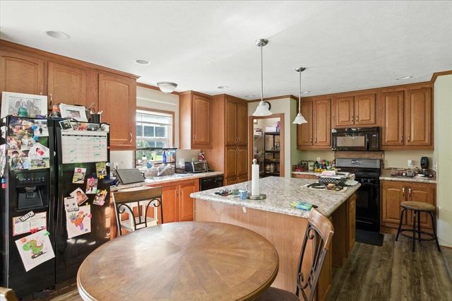 1433 N 116 Road B, Bristol, VT 05443